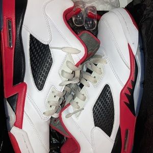 “2016” Low top fire red 5s